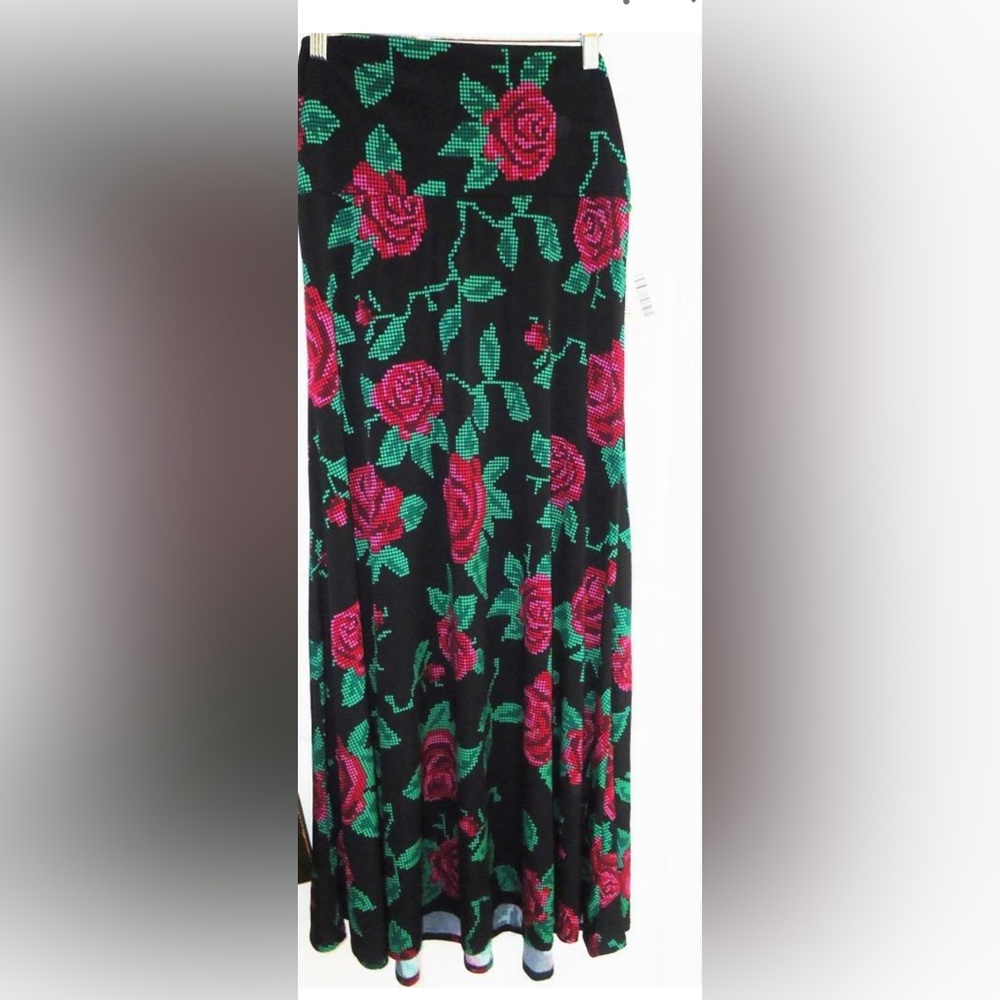LulaRoe Maxi Skirt Rare Pixel Rose Print XS (2-4) NWT - Picture 3 of 10